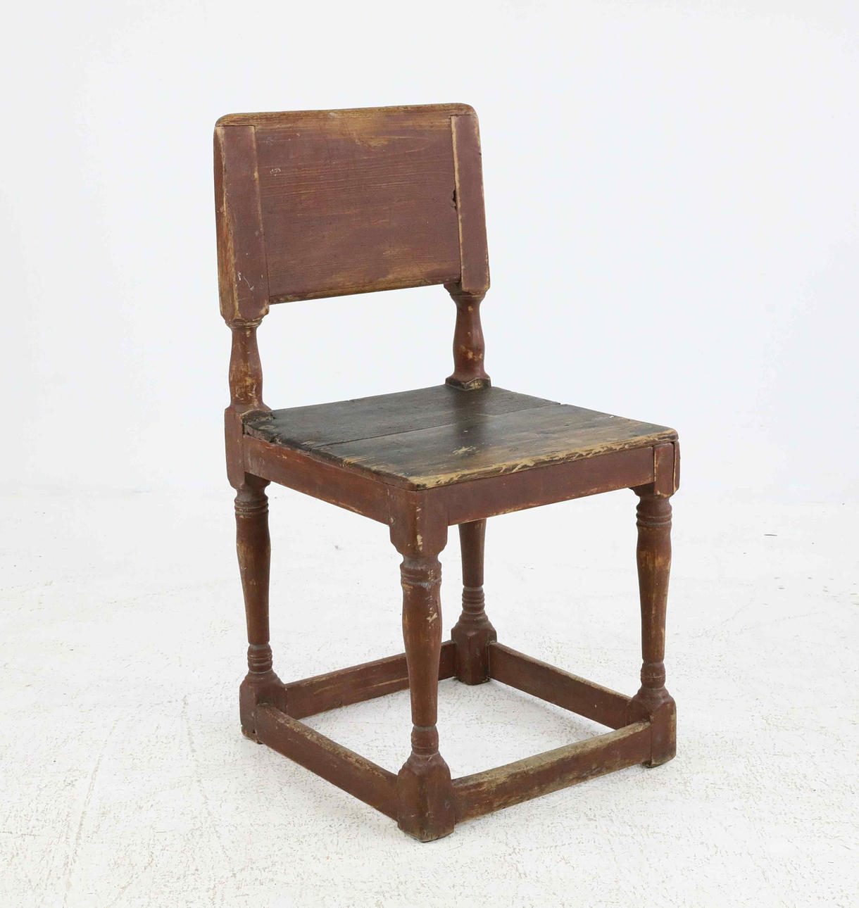 An almoge chair, 19th century.