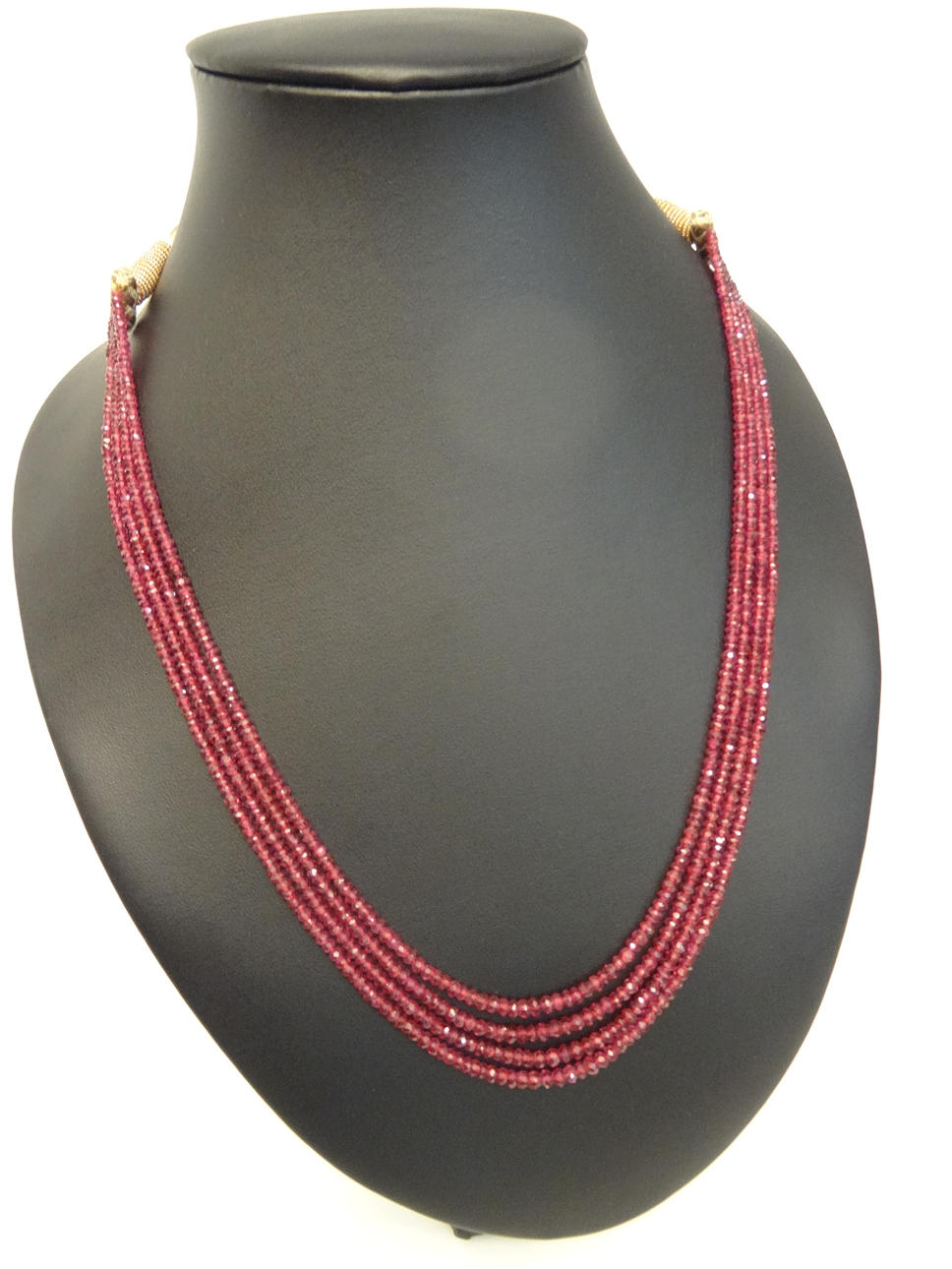 DESIGN RUBY NECLACE 162cts.