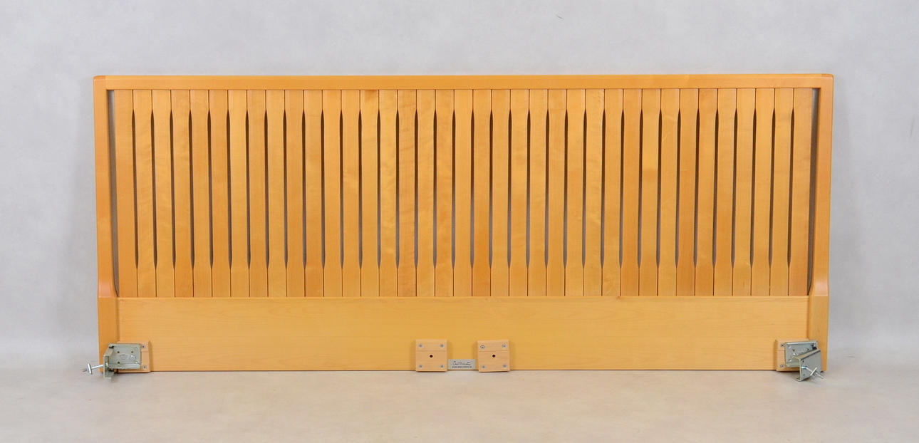 SÄNGGAVEL, Carl Malmsten föt Åfors Möbelfabriks AB.