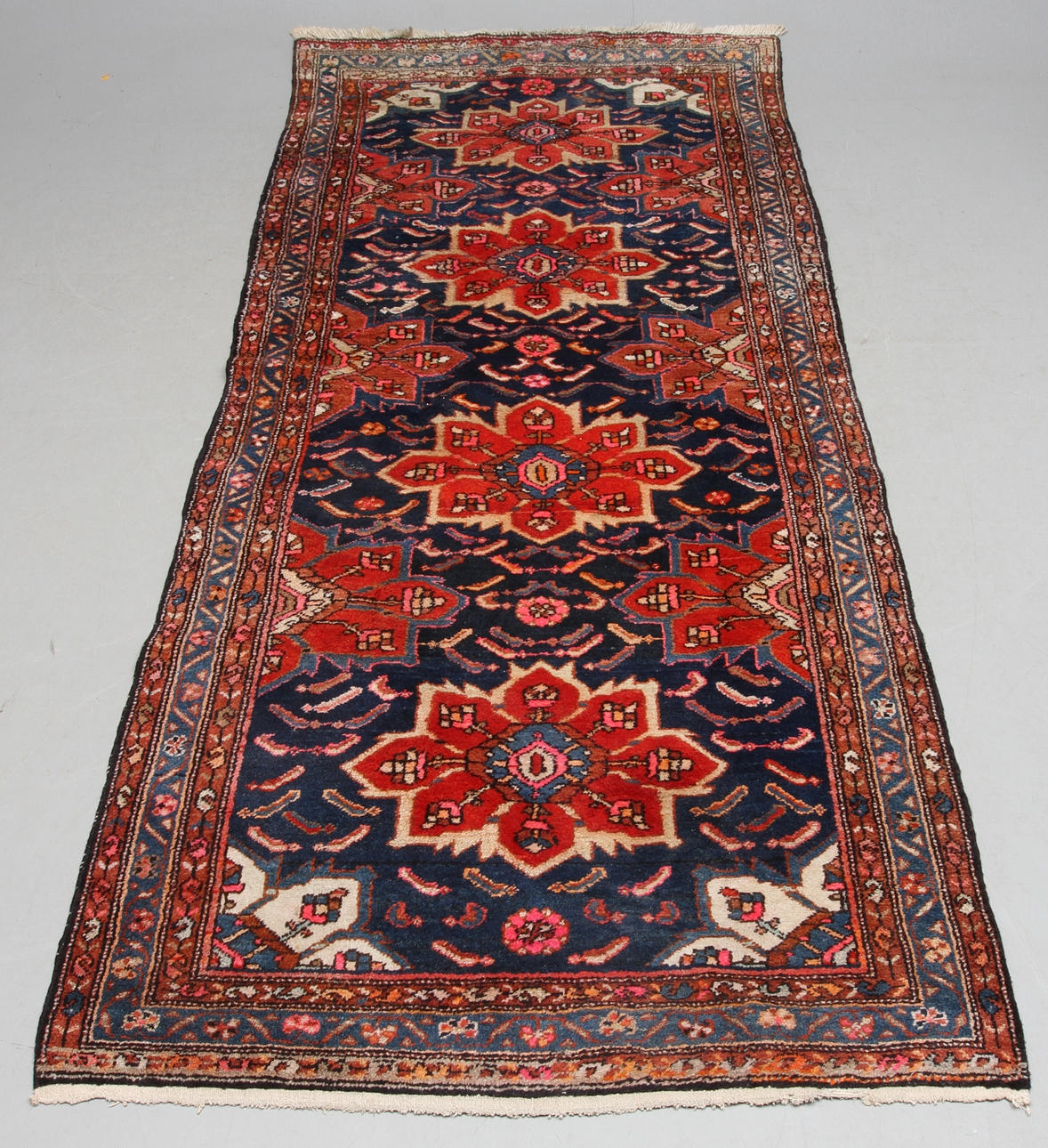 MATTA, orientalisk, ca 284 x 118 cm.