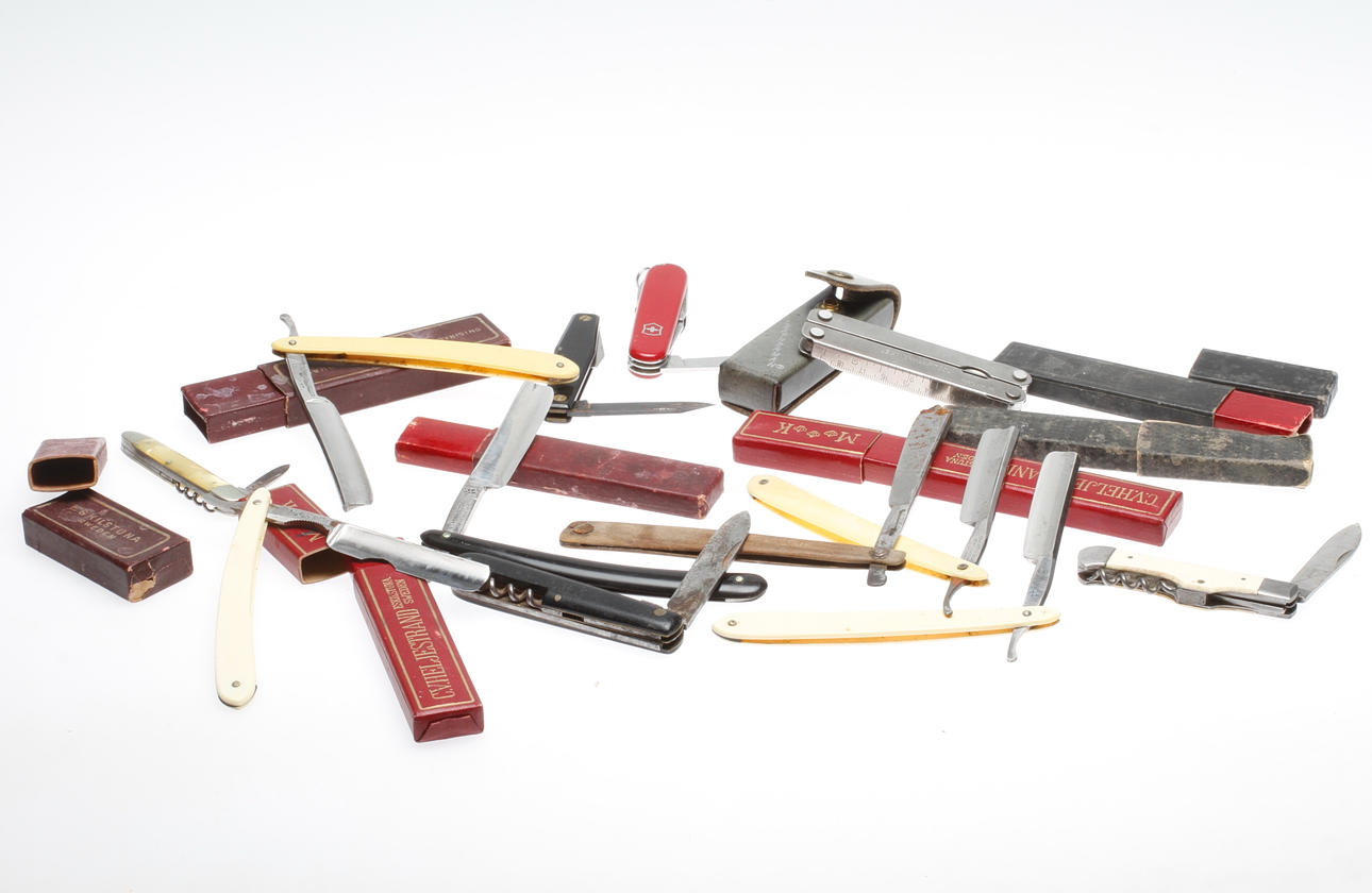 RAKKNIVAR samt FÄLLKNIVAR. 12 st, 1800-1900-tal.