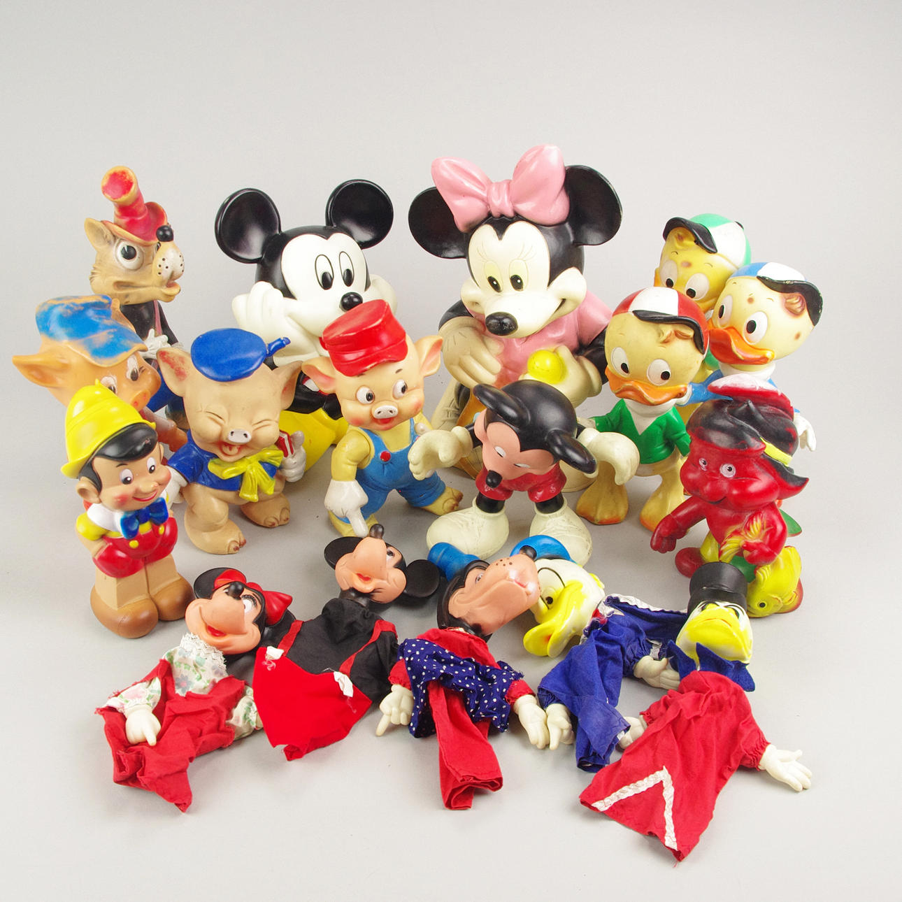 LEKSAKSFIGURER, 17 stycken, mestadels Disney.