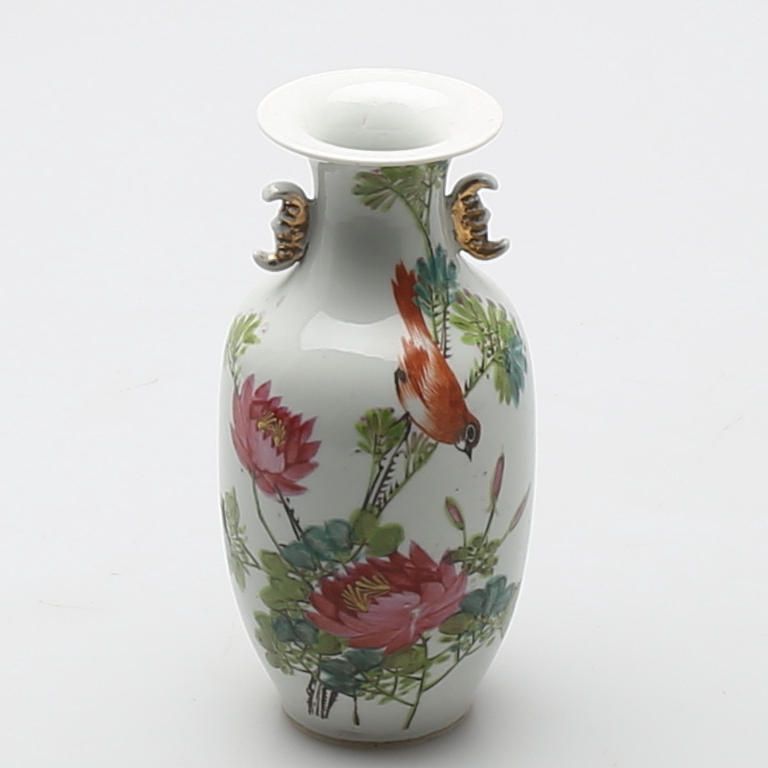 VAS, porslin Kina, Guanxu ca 1900.