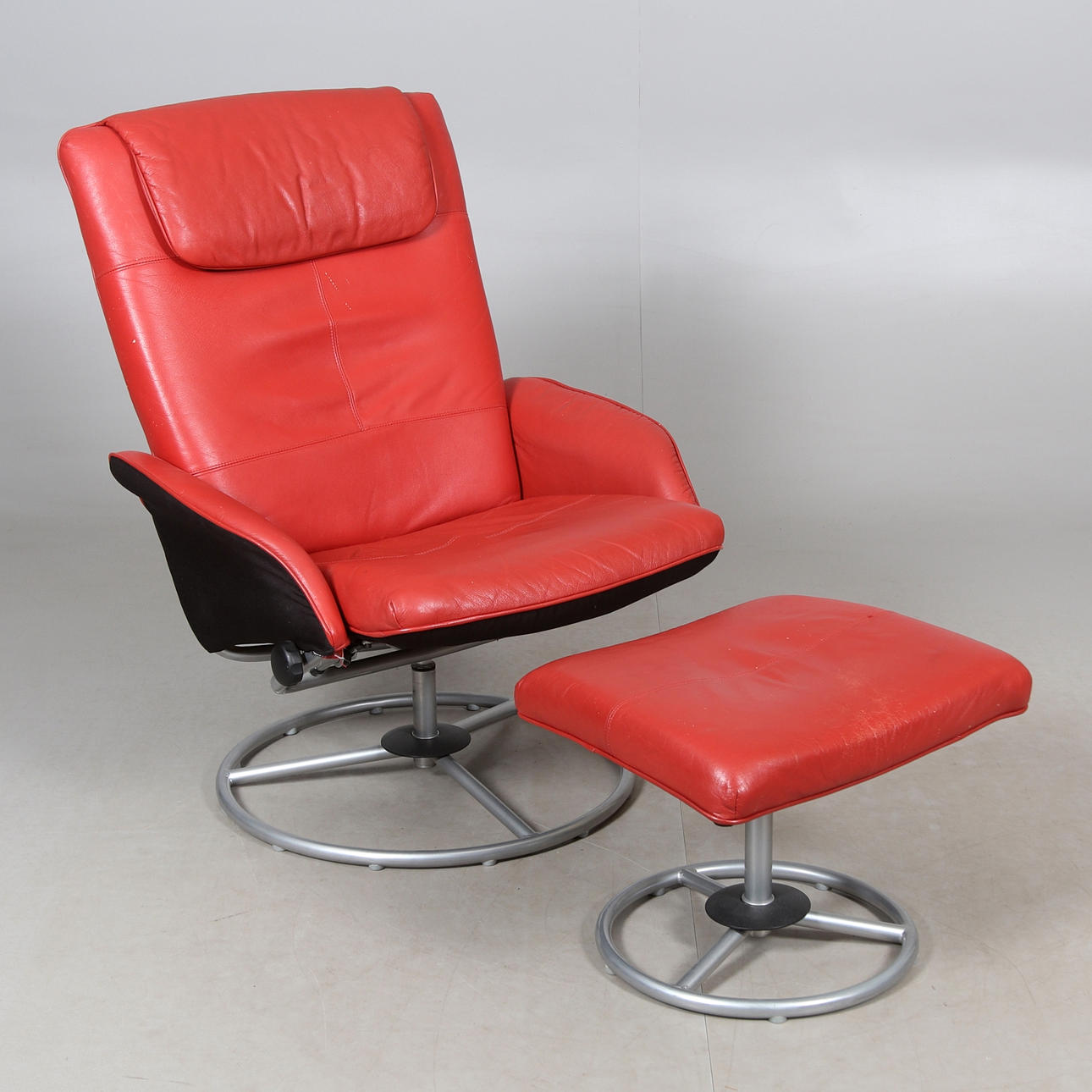 Sessel mit Fußbank, Leder „Malung“, IKEA.