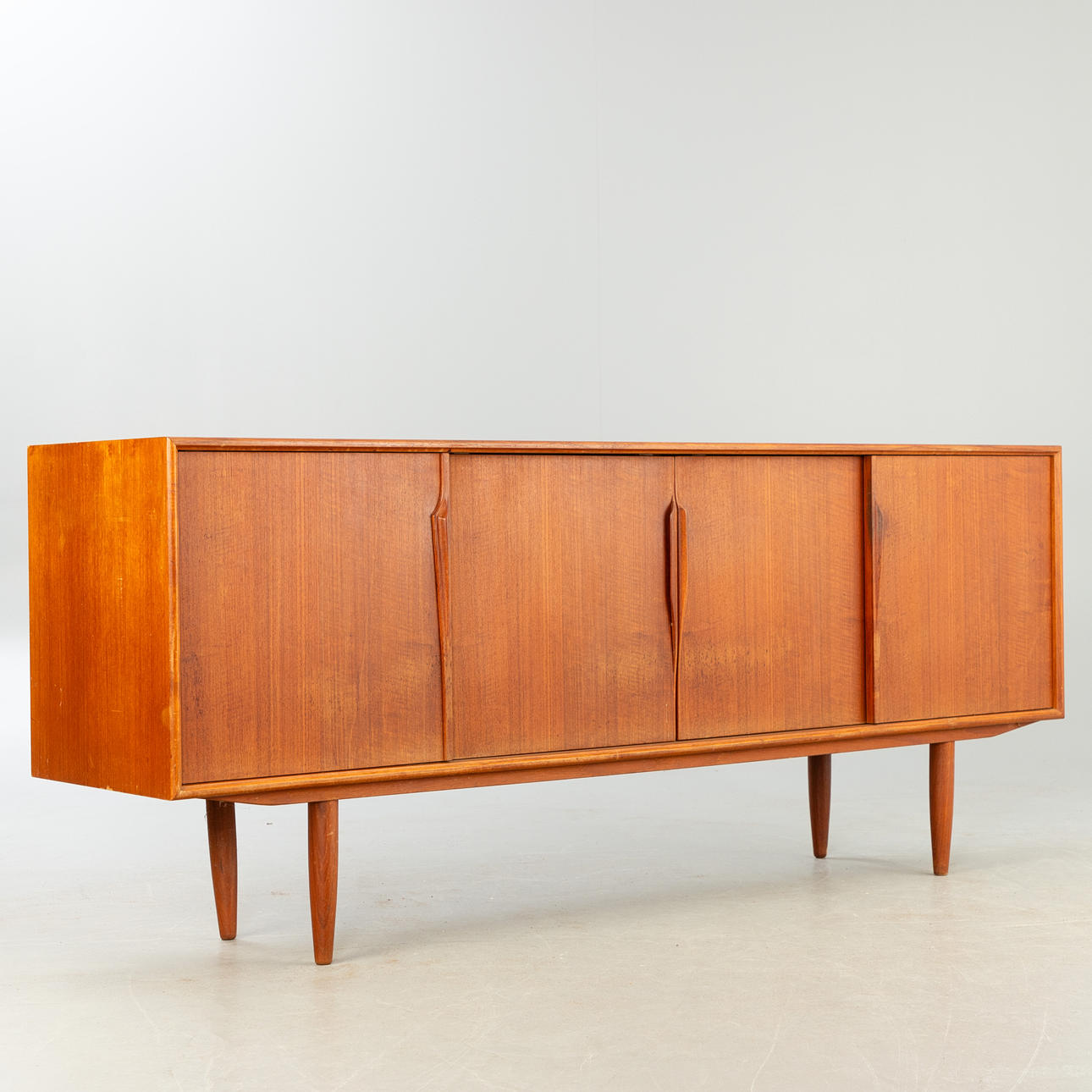 Aco Möbler. skänk. Danmark, 1960-talet.