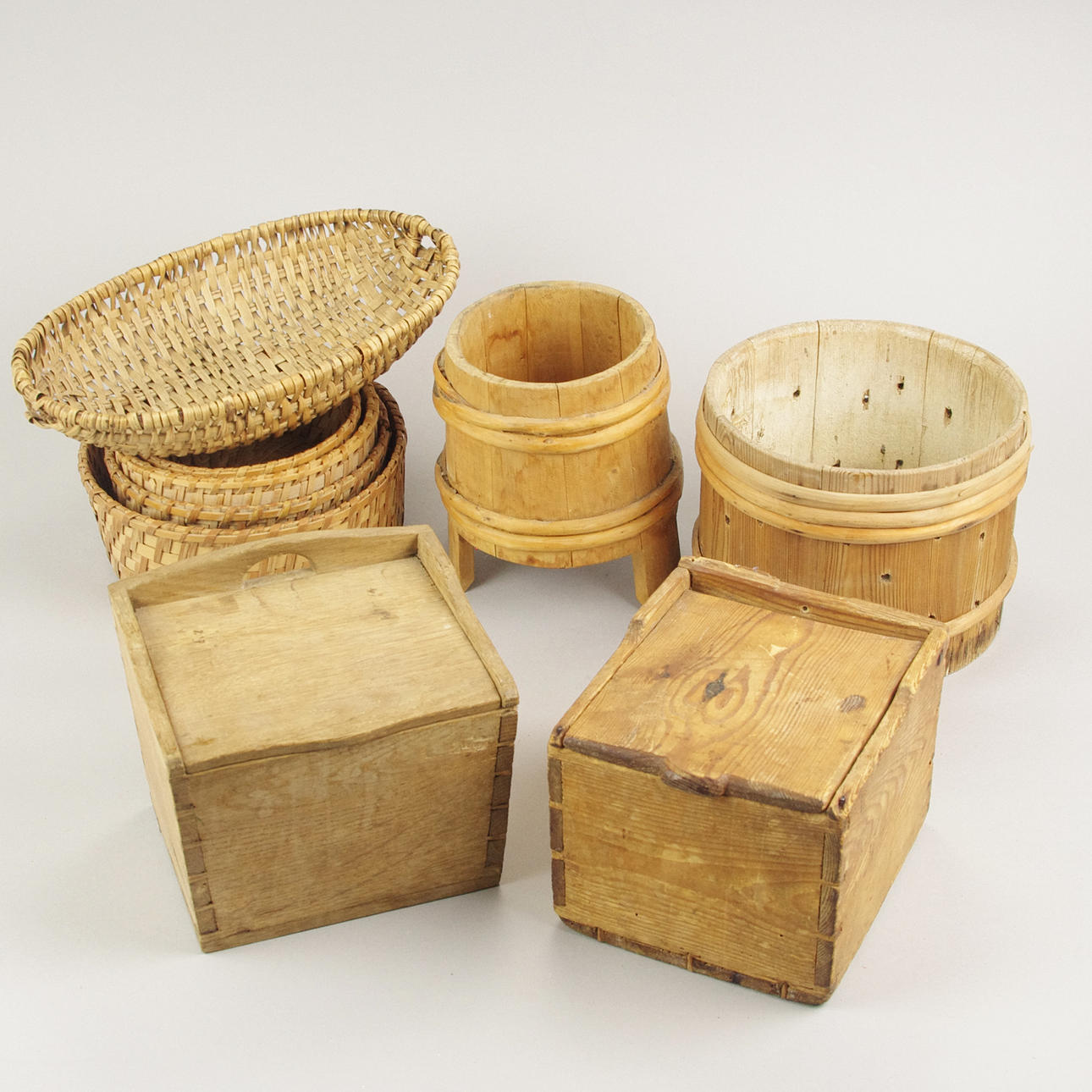 KORGAR, SKRIN M.M., 9 delar, allmoge, trä.