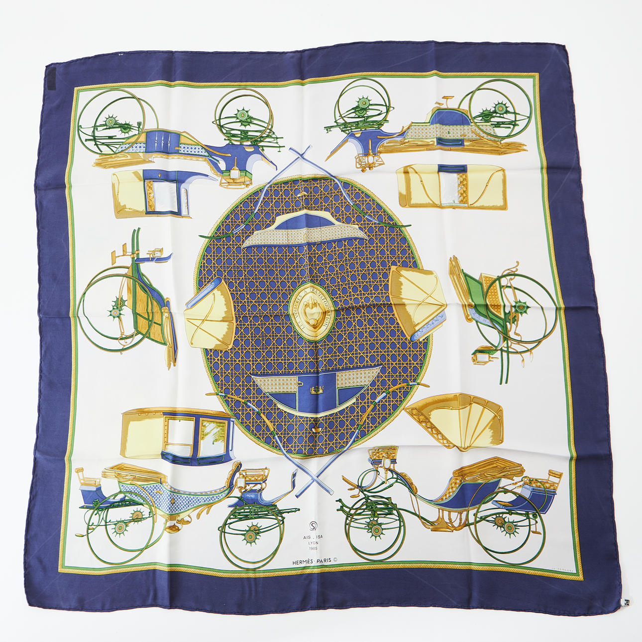 HERMÈS, huivi, ”Le Voutures and Transform”.