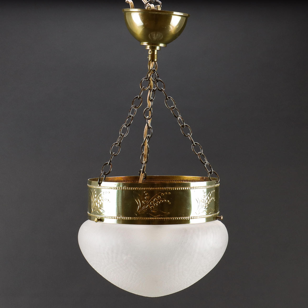 TALLAMP de latón y cristal.