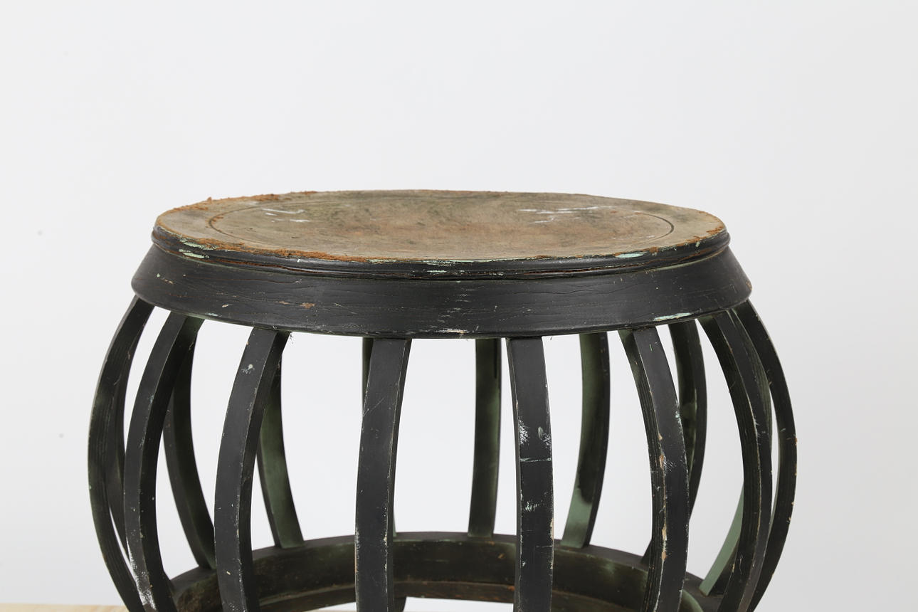 A CHINESE "LOBSTER POT" TABLE.