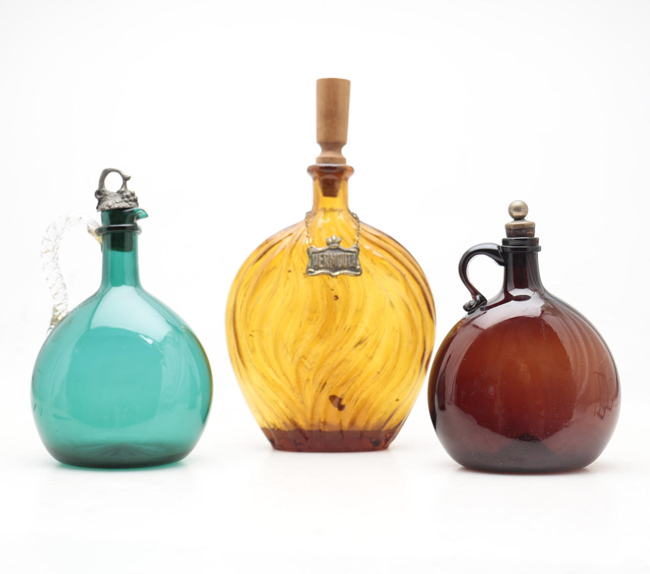 VINTAGEFLASKOR, 3 st, blåst glas, 1900-tal.