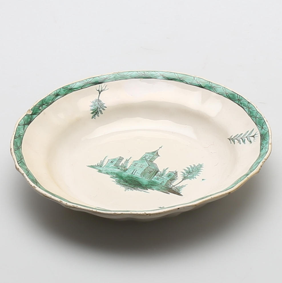 TALLRIK, fajans. Sannolikt Frankrike 1700/1800-tal.