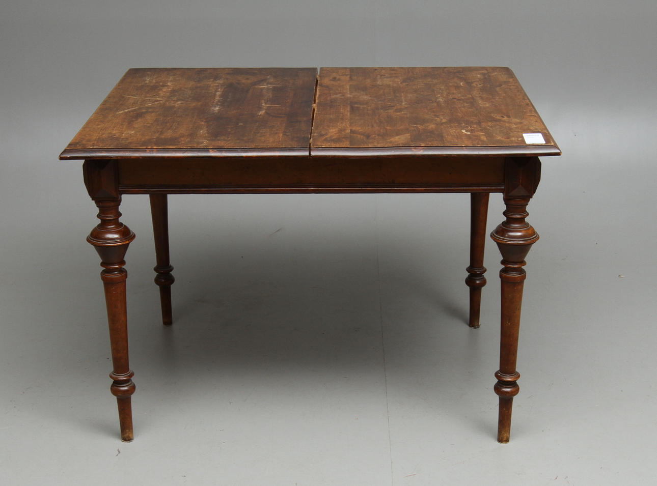 BORD, nyrenässans, 1800-tal.