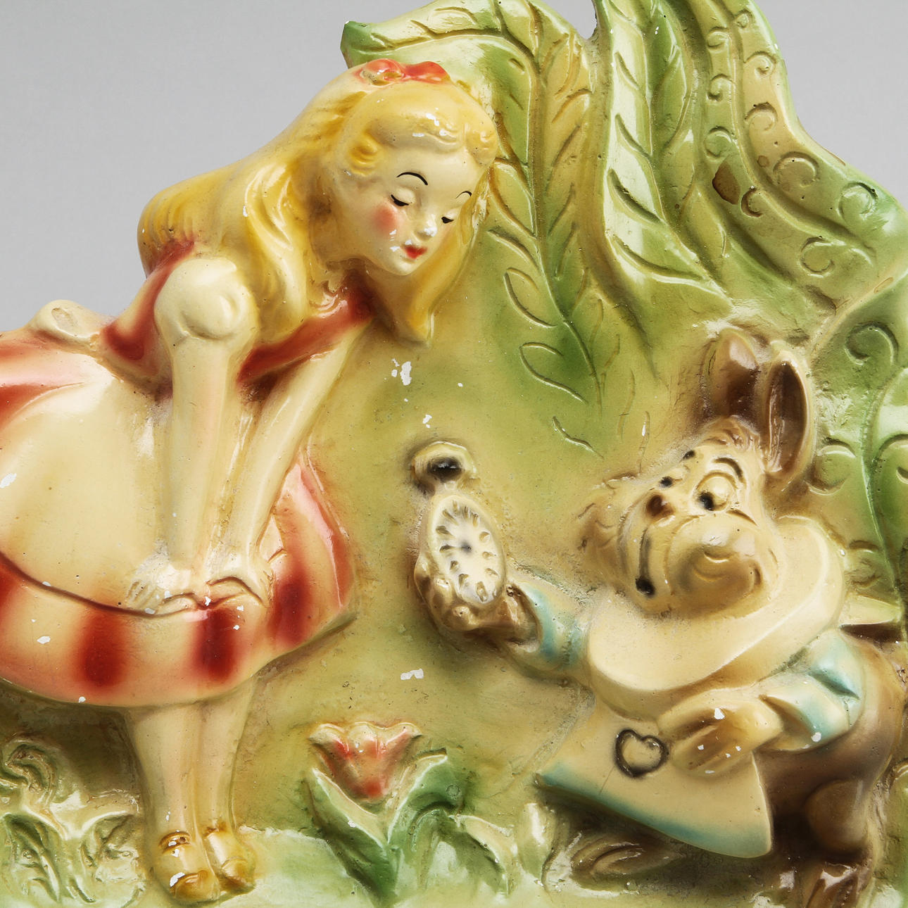 VÄGGDEKOR, gips, "Alice i underlandet".