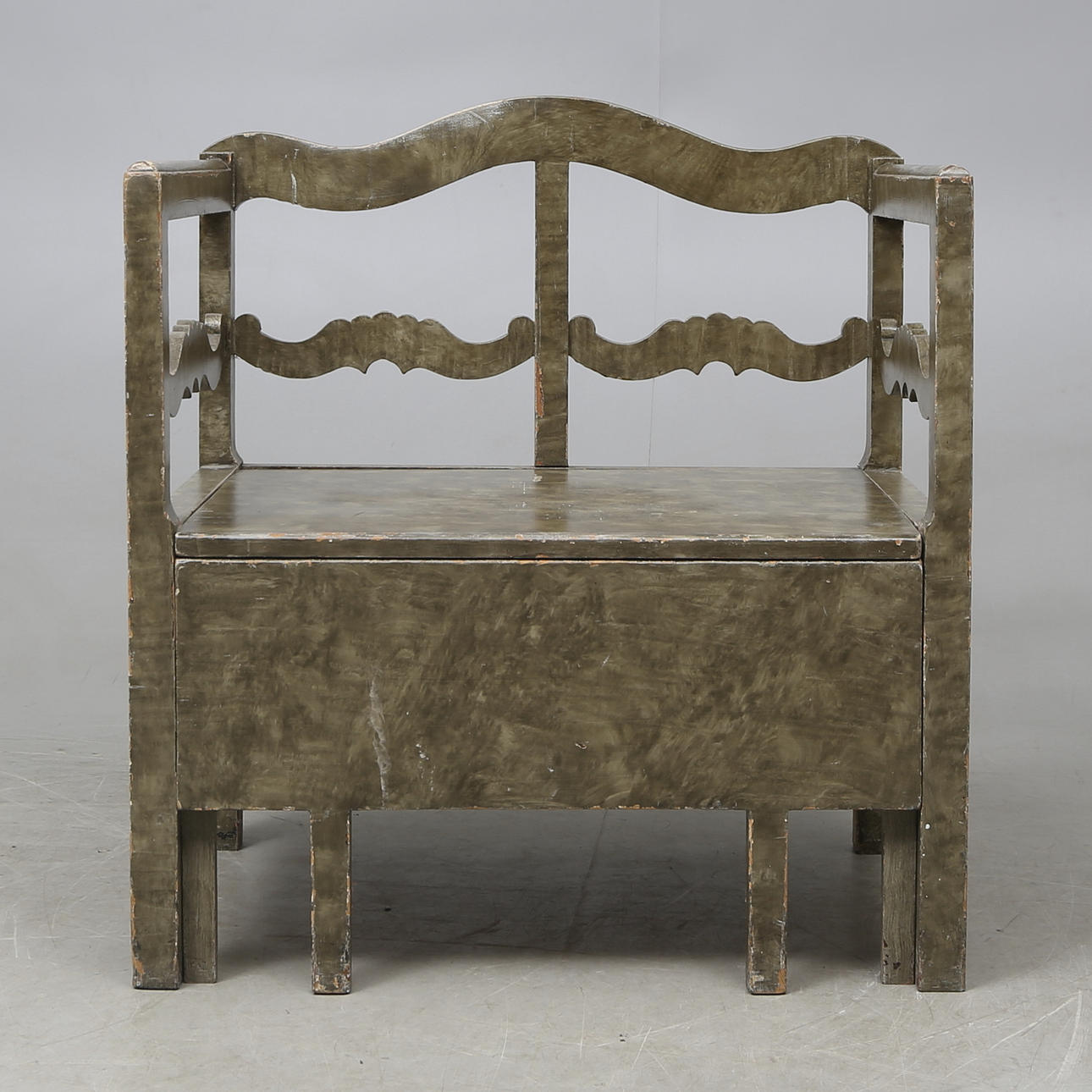 BARNSOFFA/BARNSÄNG, allmoge, 1800-tal.