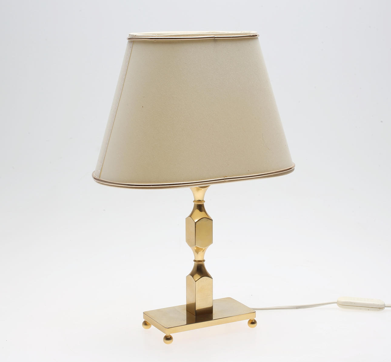 BORDSLAMPA, mässing, metallslöjden Gusum, 1990-tal.