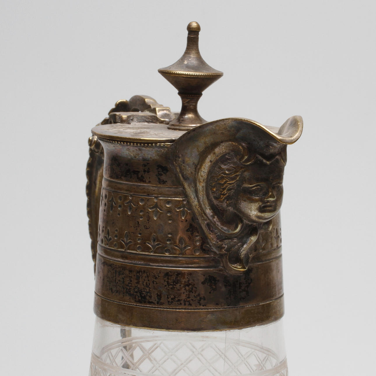 VINKANNA, nysilver och glas, omkring 1900.