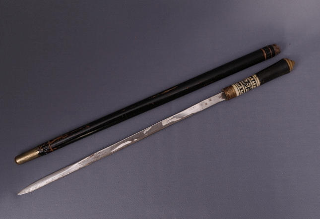 SVÄRDKÄPP, trä/metall, bendekor, tidigt 1900-tal.