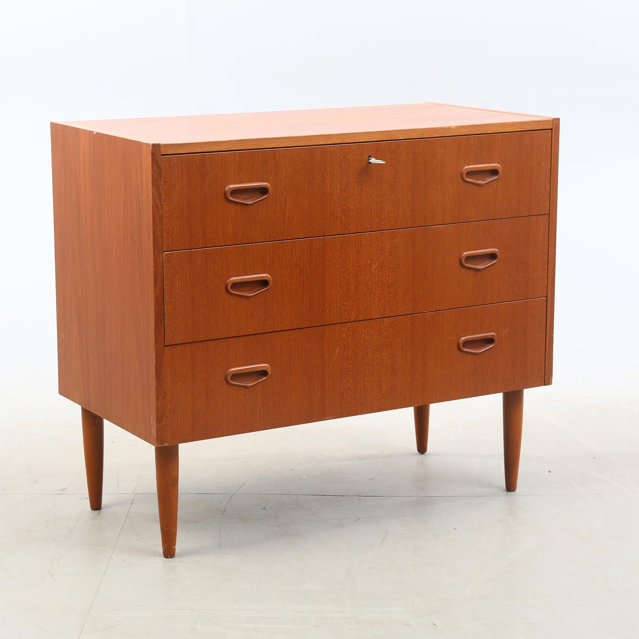 BYRÅ, 3-lådig, Teak,1960-tal.