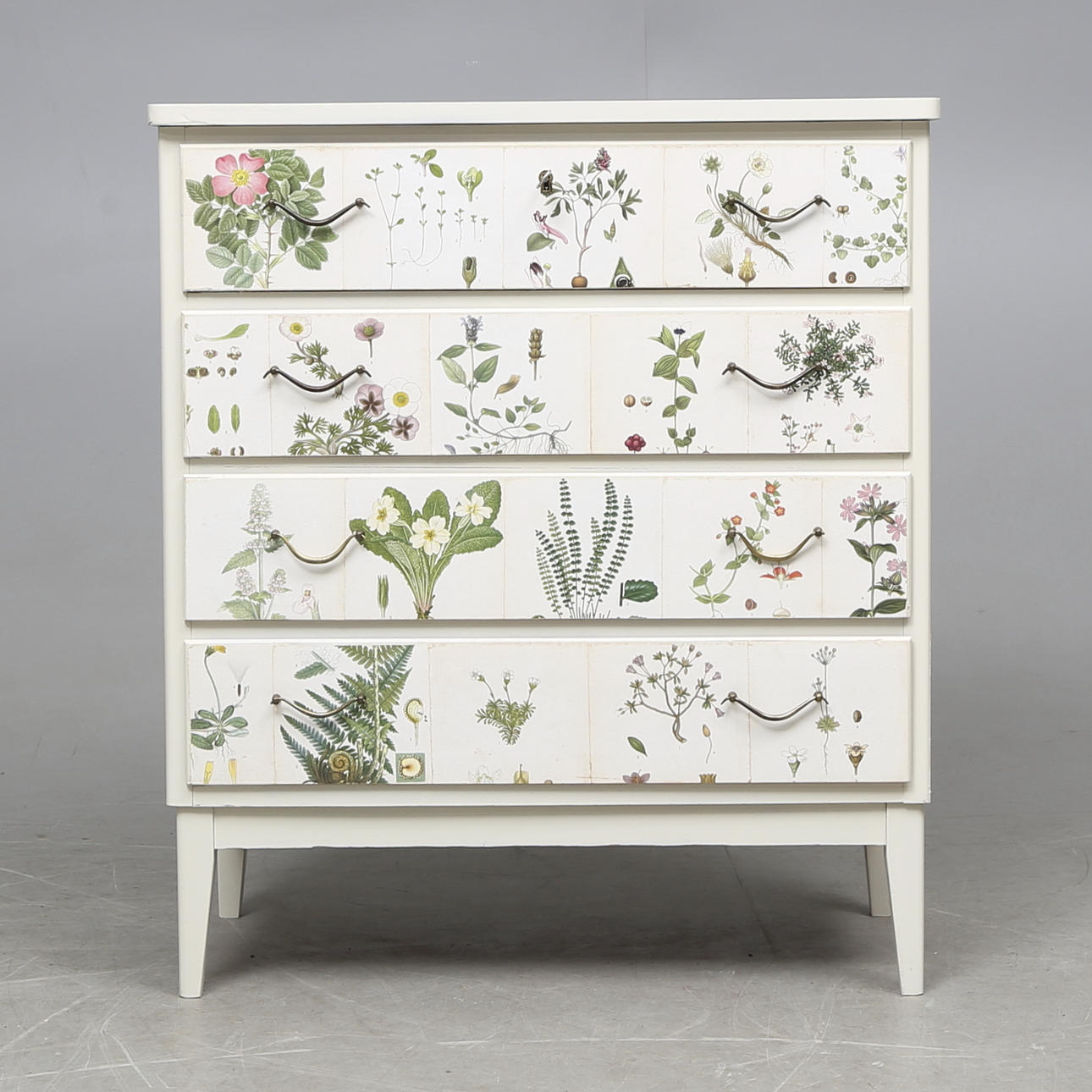 BYRÅ.1900-talets mitt.