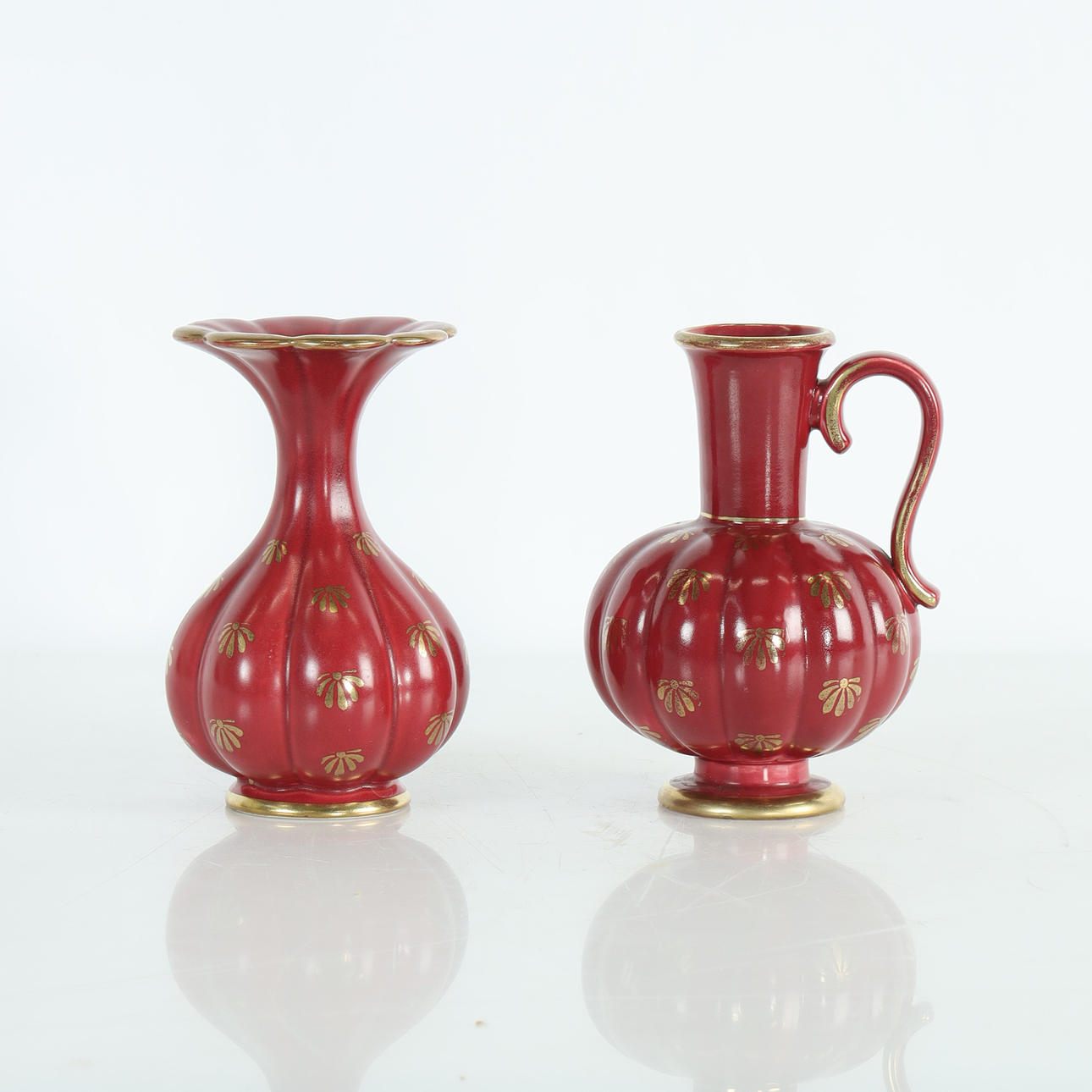 ARTHUR PERCY. Gefle, “Rubin”, 2 vases, model designed 1940.