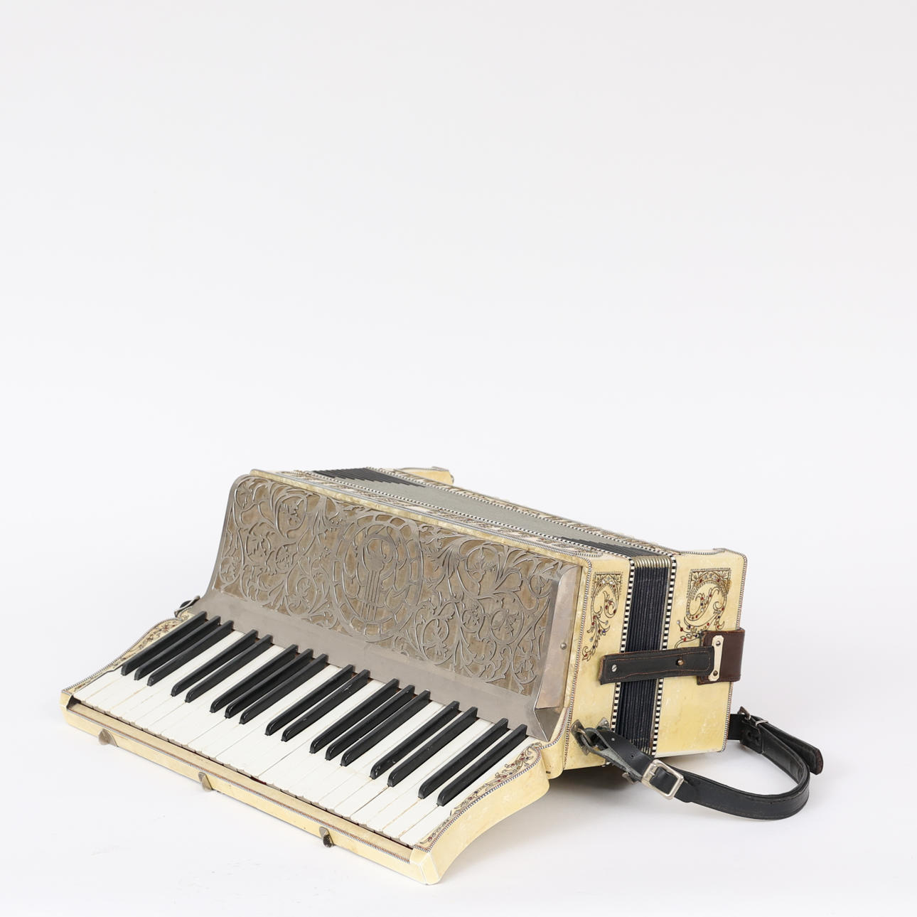 Piano accordion, Cesare Pancotti, Macerata, Italy, 1940s. Collectables ...