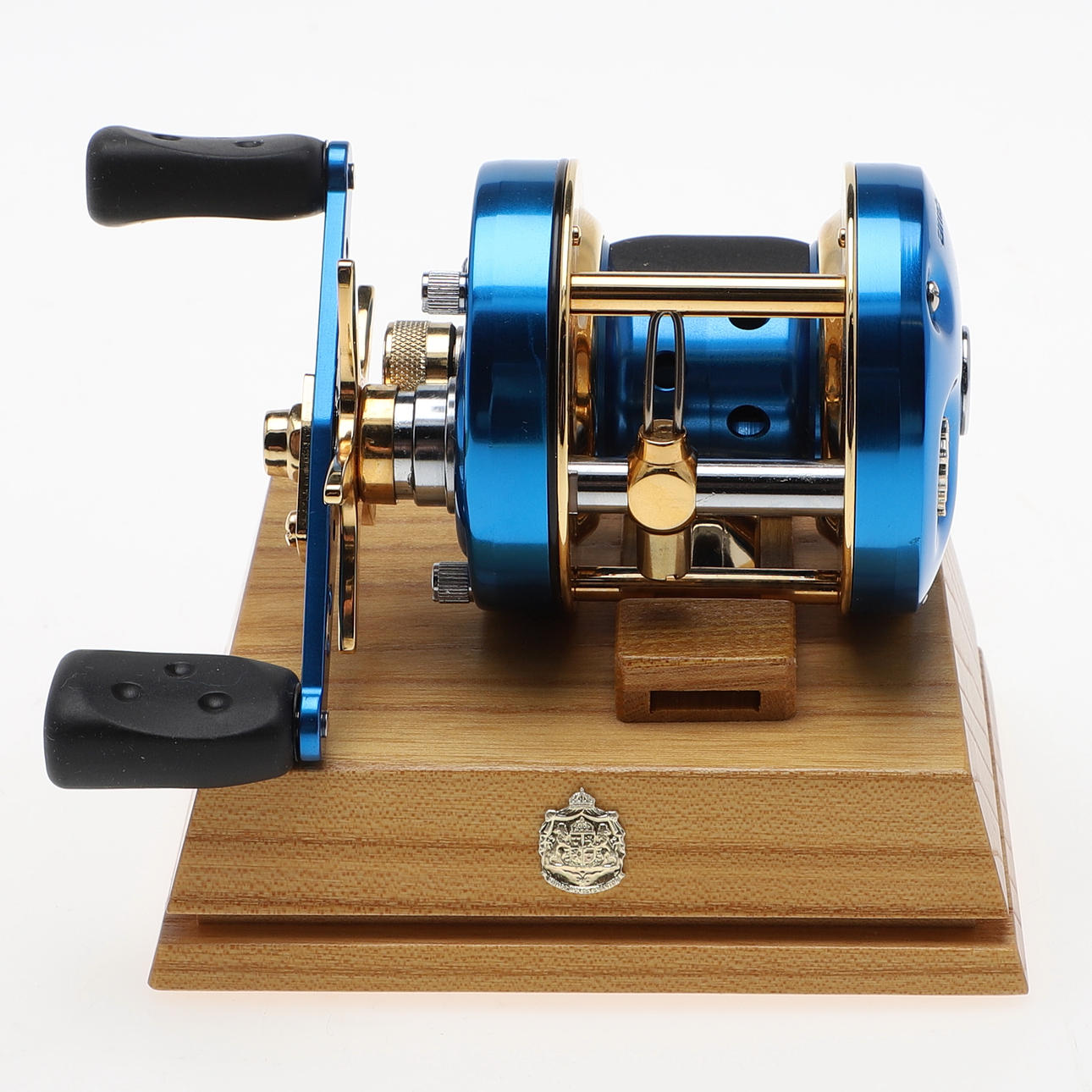 FISHING REEL, Sverigerullen, Ambassadeur 5600 C4, ABU Garcia.  Collectables - Fishing equipment - Auctionet