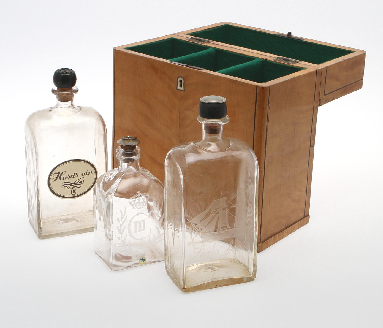 FLASKSCHATULL, 1800-tal.