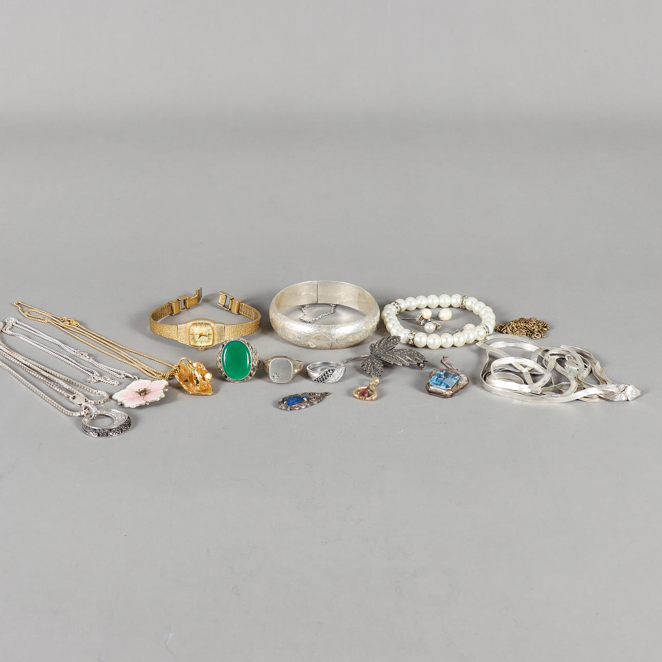 JEWELRY AND WATCH.
