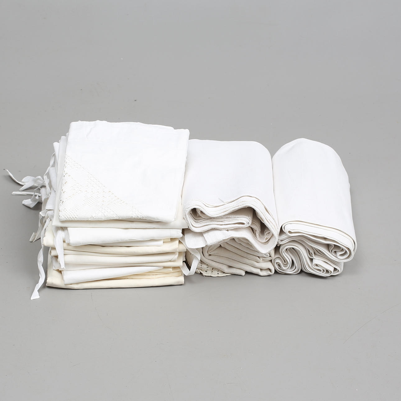 PARTI LINNELAKAN och ÖRNGOTT med spets och brodyr, 1900-tal.