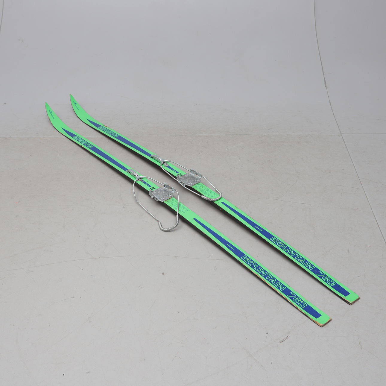 LÄNGDSKIDOR, ett par, Edsbyn Mountain 765+.