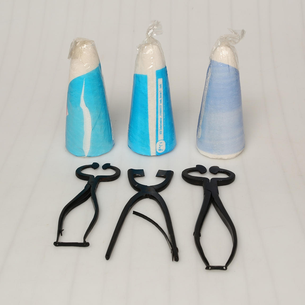 3 SOCKERTOPPAR OCH 3 TÄNGER.