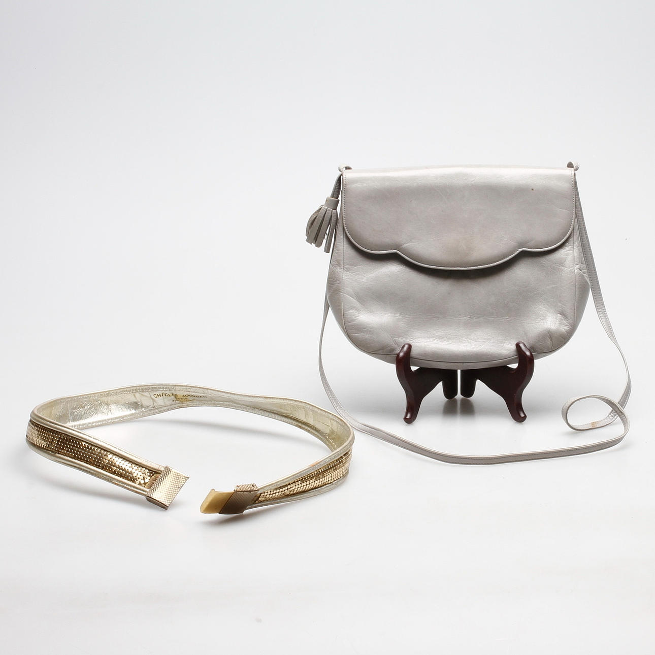 VÄSKA och BÄLTE. Charles Jourdan, Paris, 1900-tal.