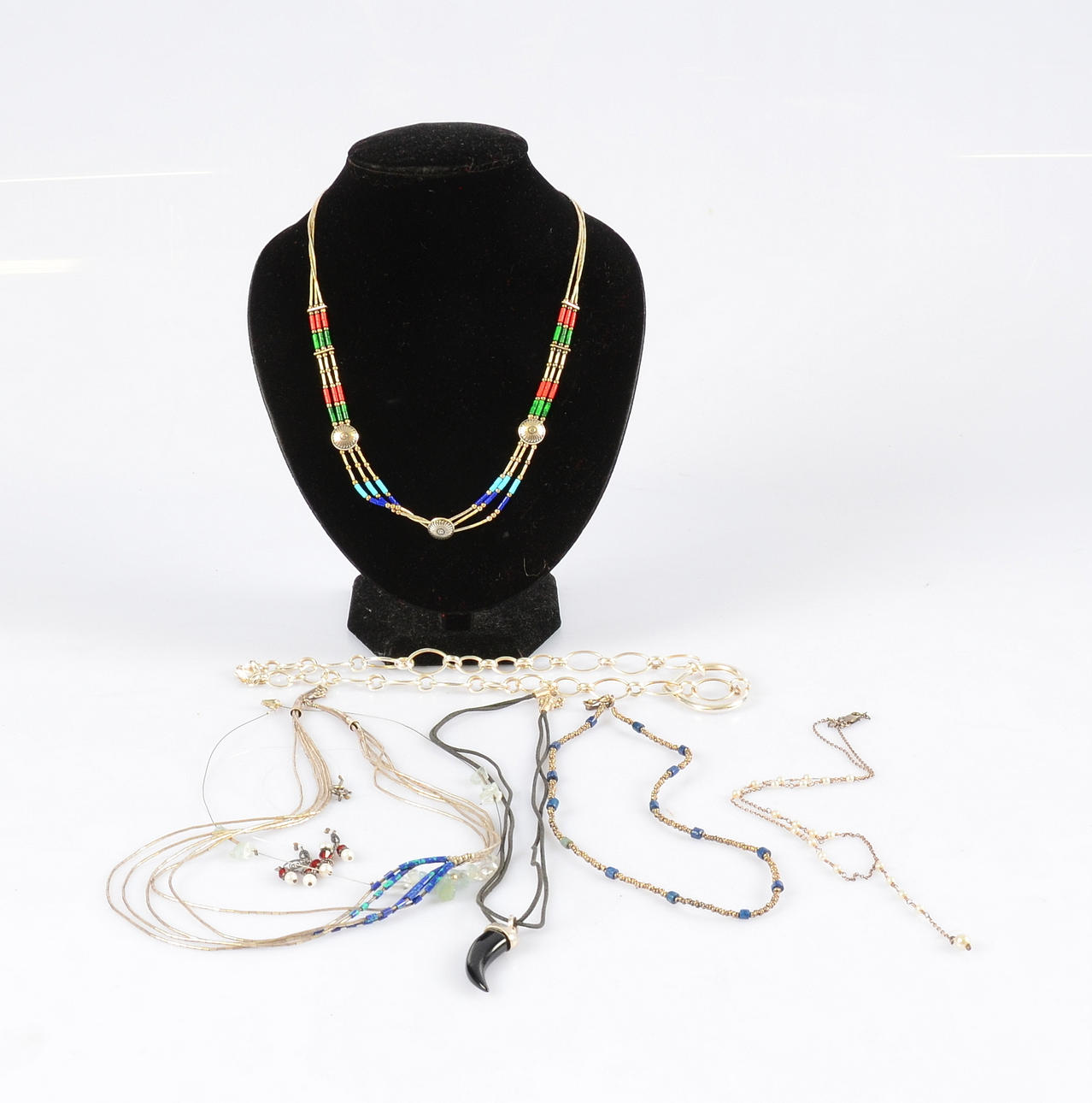 HALSBAND, 8-stycken, silver, 1900 talets andra hälft.