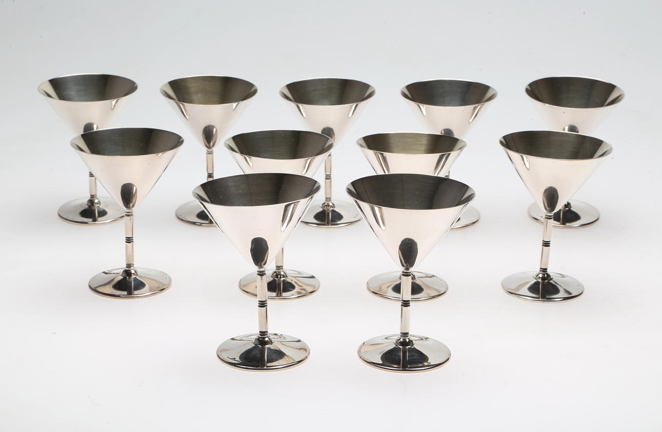 MARTINIGLAS, 11 st, nysilver, GAB, 1900-tal.