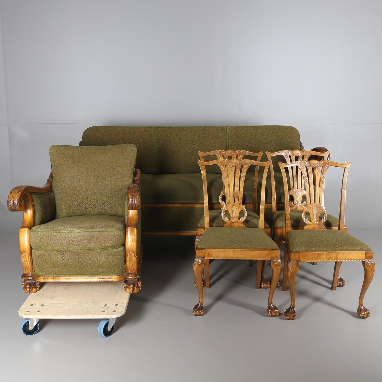 SOFFGRUPP, 6 delar, A/B H. Strömberg, Virserum, omkring 1900-talets mitt.