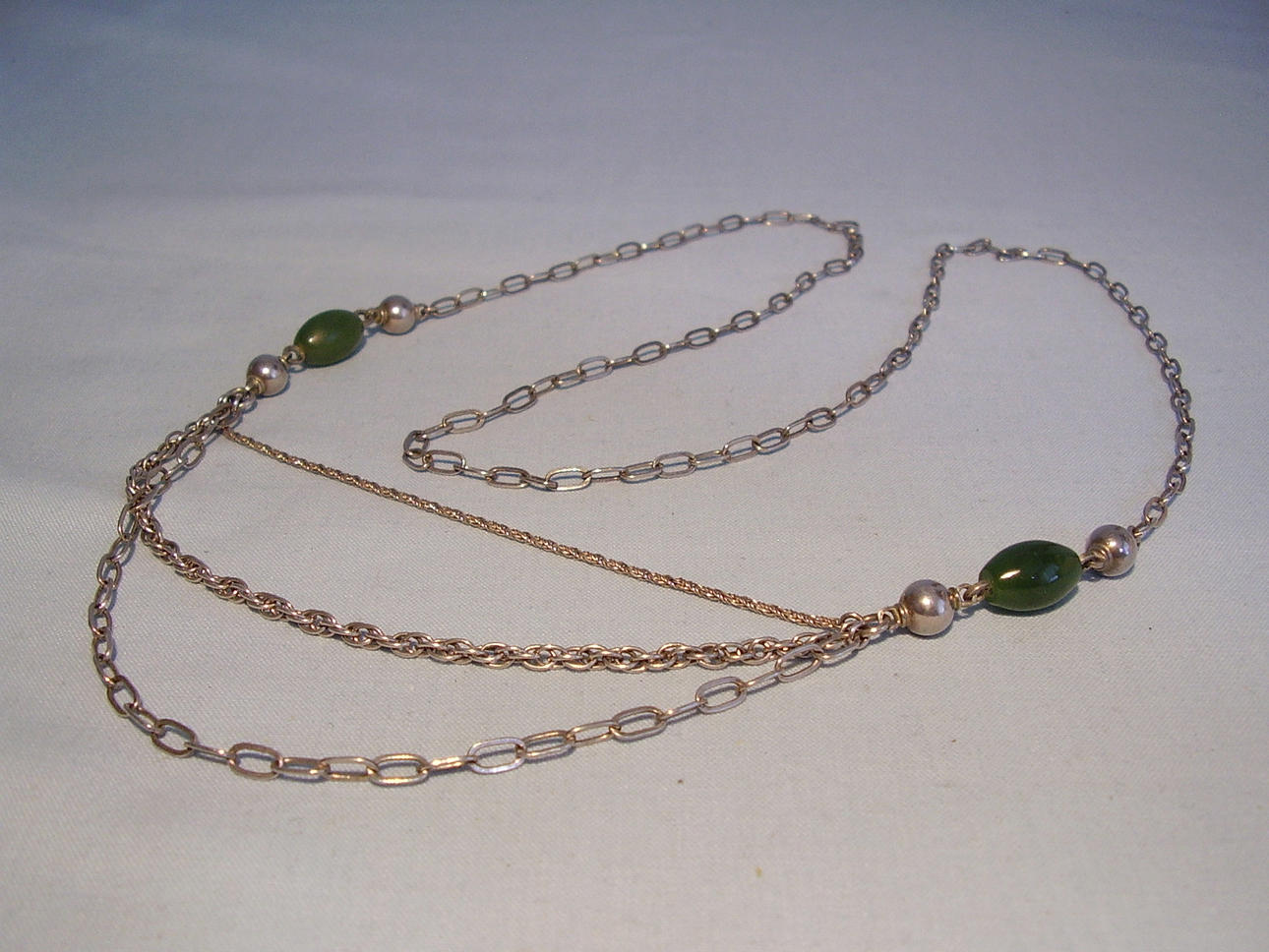 CHANEL HALSBAND MED JADE runt 1930 silver 835 ryska jade oliver.
