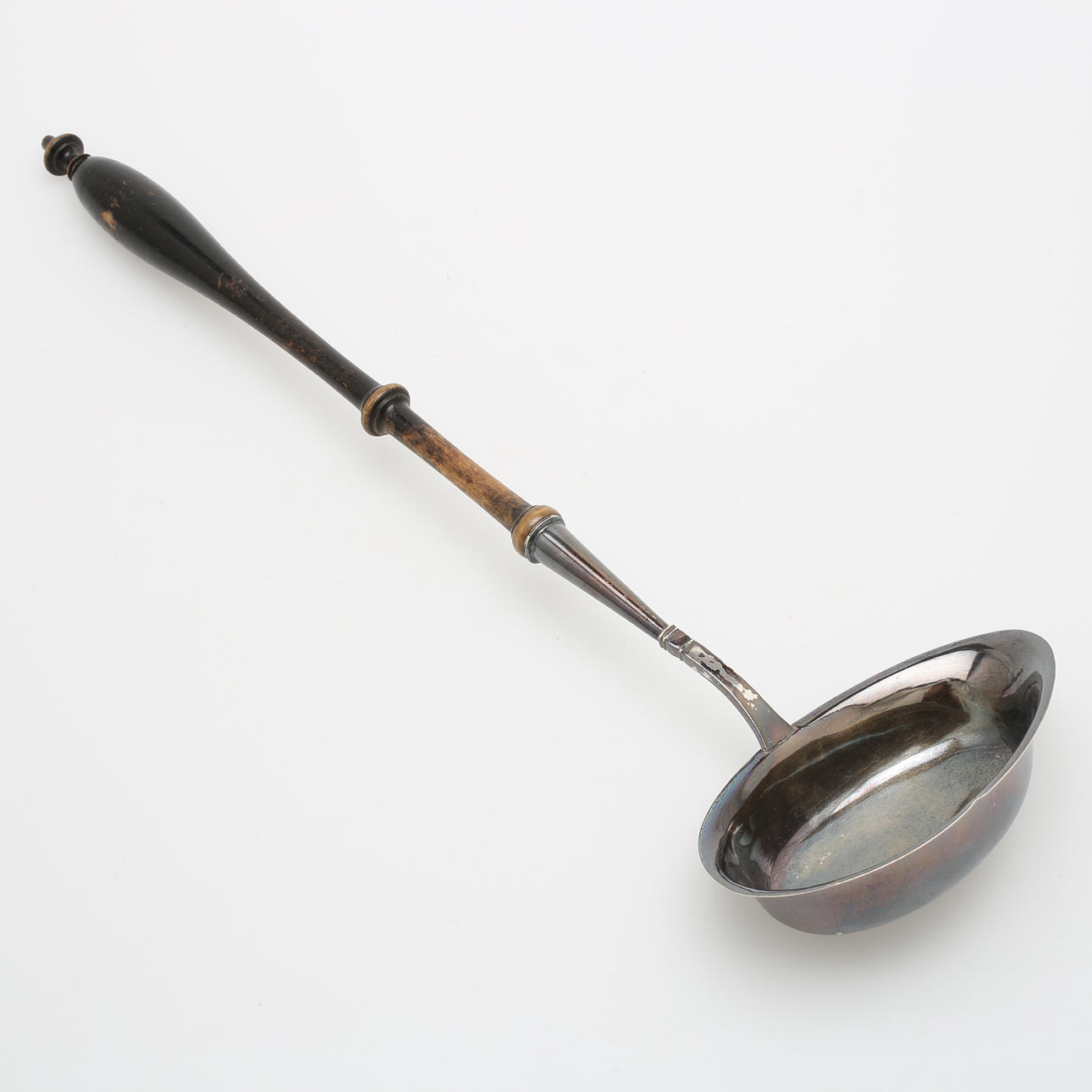 W AHNSTRÖM VÄXJÖ. Soppslev, silver, 1893, totalvikt 112 gram.