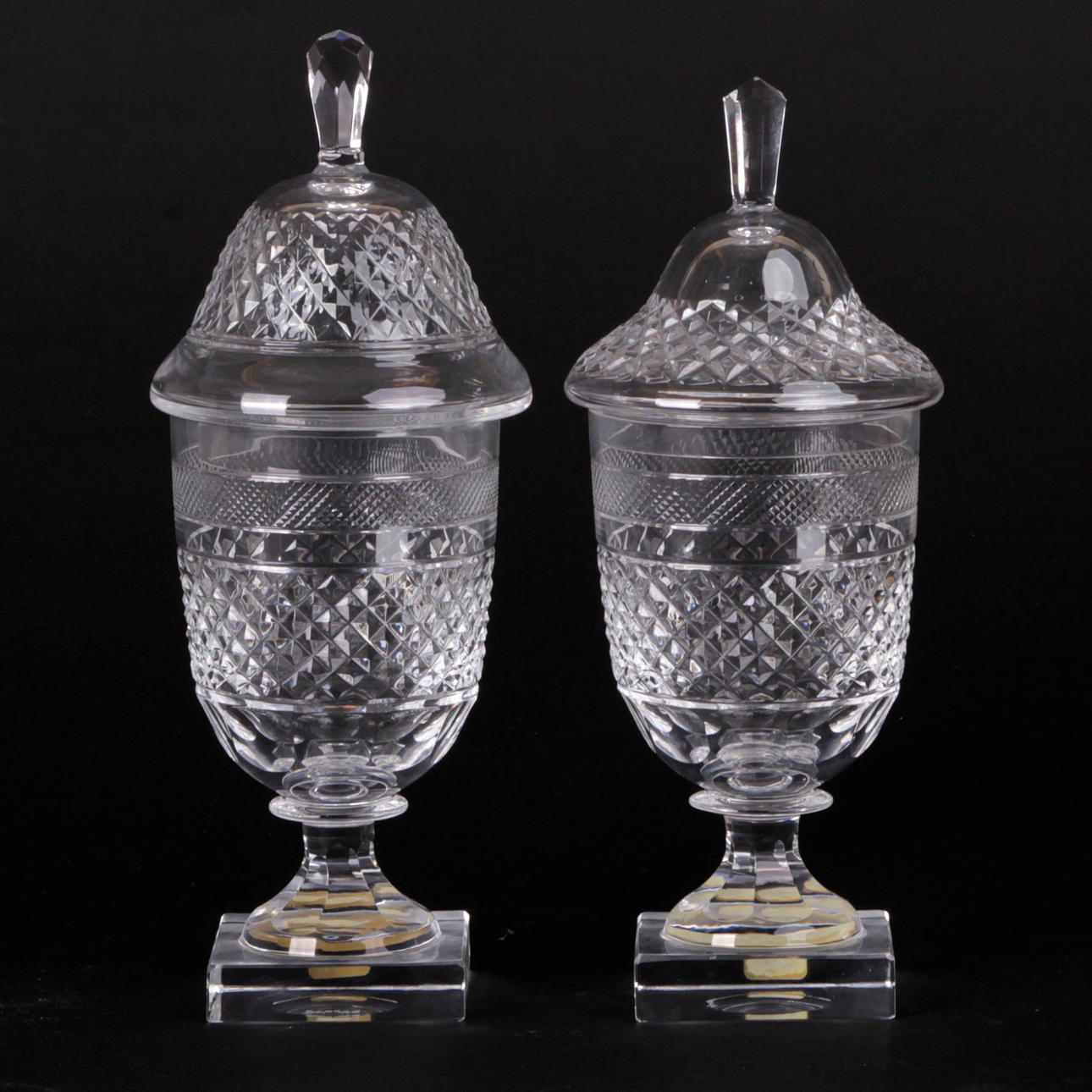 LOCKPOKALER, 2 st. Glas, "Kent", Elis Berg, Kosta, 1900-tal.