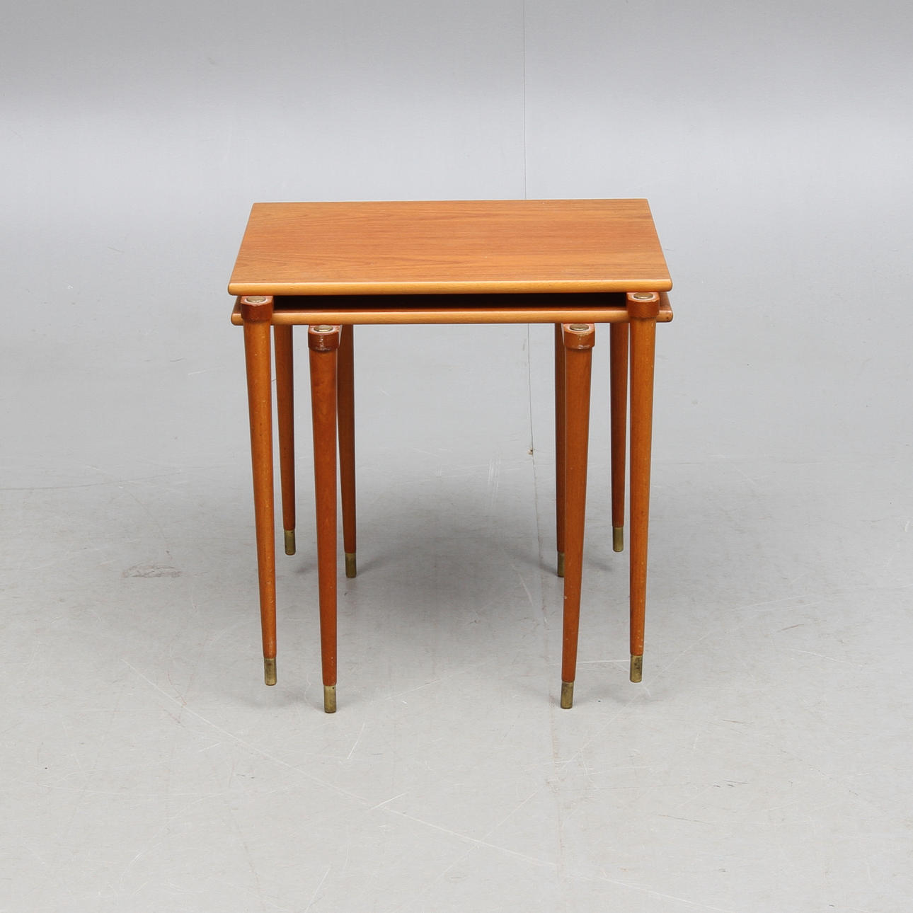 SATSBORD, 2 delar, teak, AB. S Ljungqvist Furniture Factory, 1900-talets andra hälft.