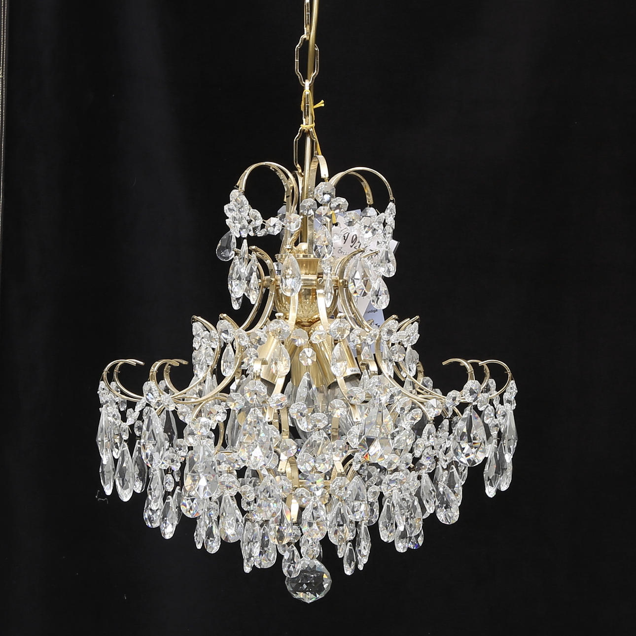 KRISTALLKRONA, "Briliant", Lamp Gustaf, 1900/2000-tal, höjd exklusive kedja ca. 38 cm.