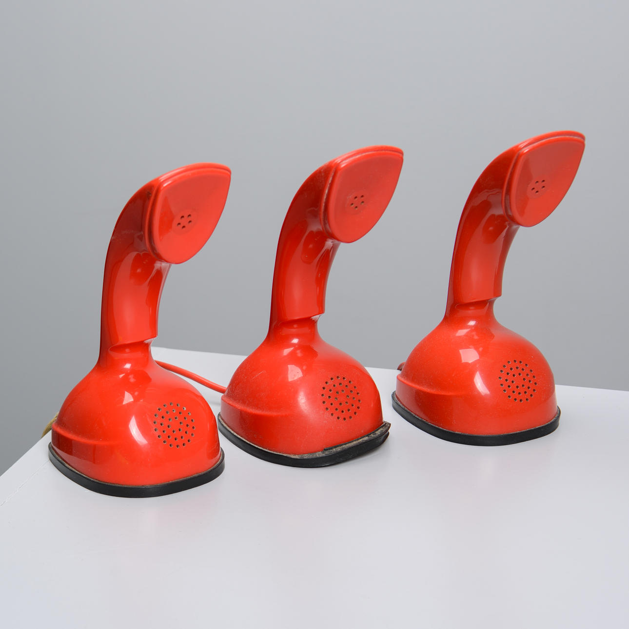 TELEFONER, 3 st, "Kobra", LM Ericsson, 1900-talets andra hälft.