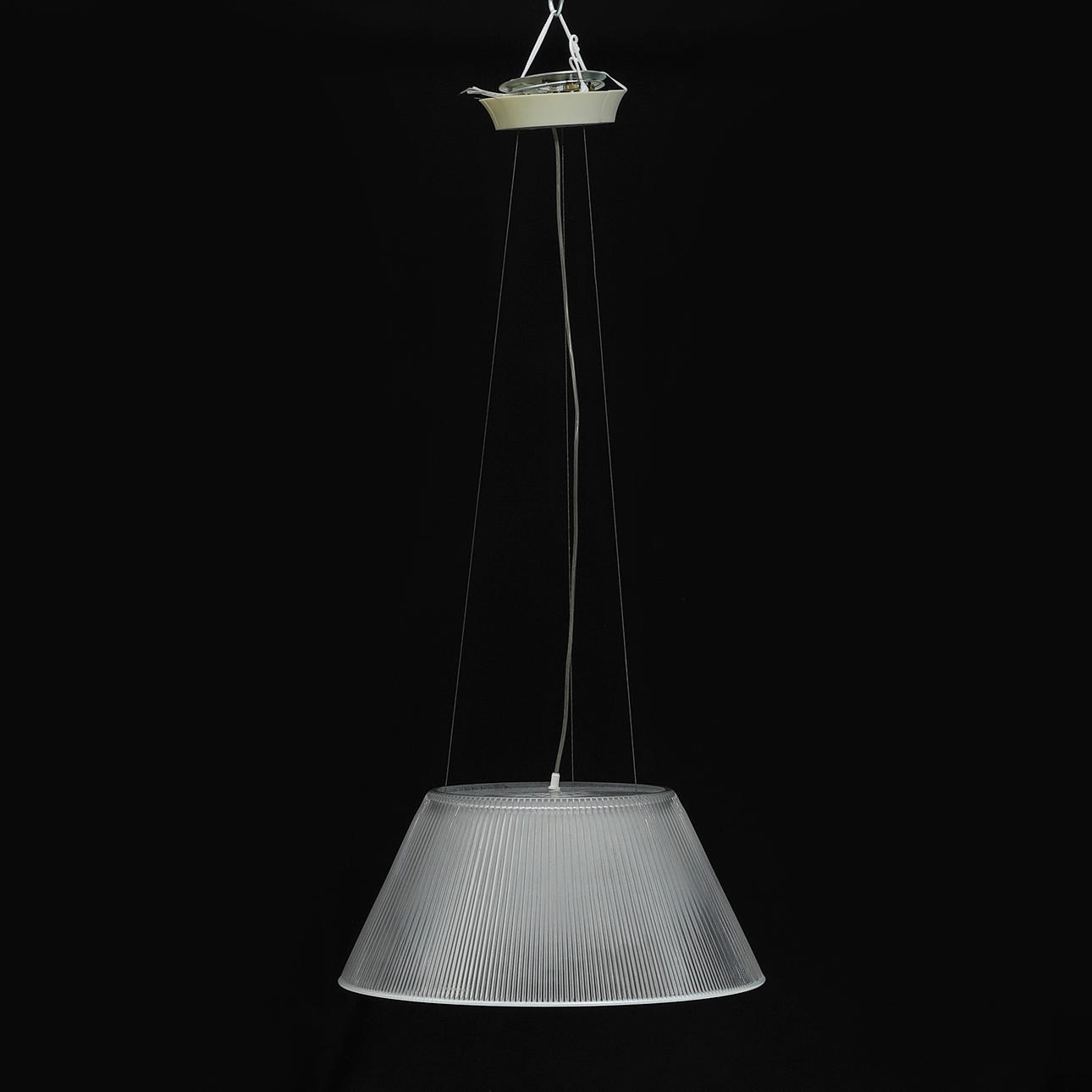 PHILIPPE STARCK. Eine Deckenlampe, „Romeo Moon“, Flos, Italien.