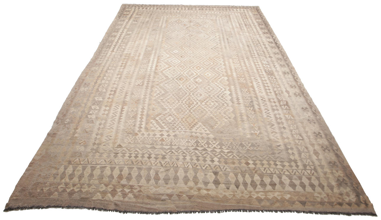 MATTA, KELIM 493 x 360 cm.