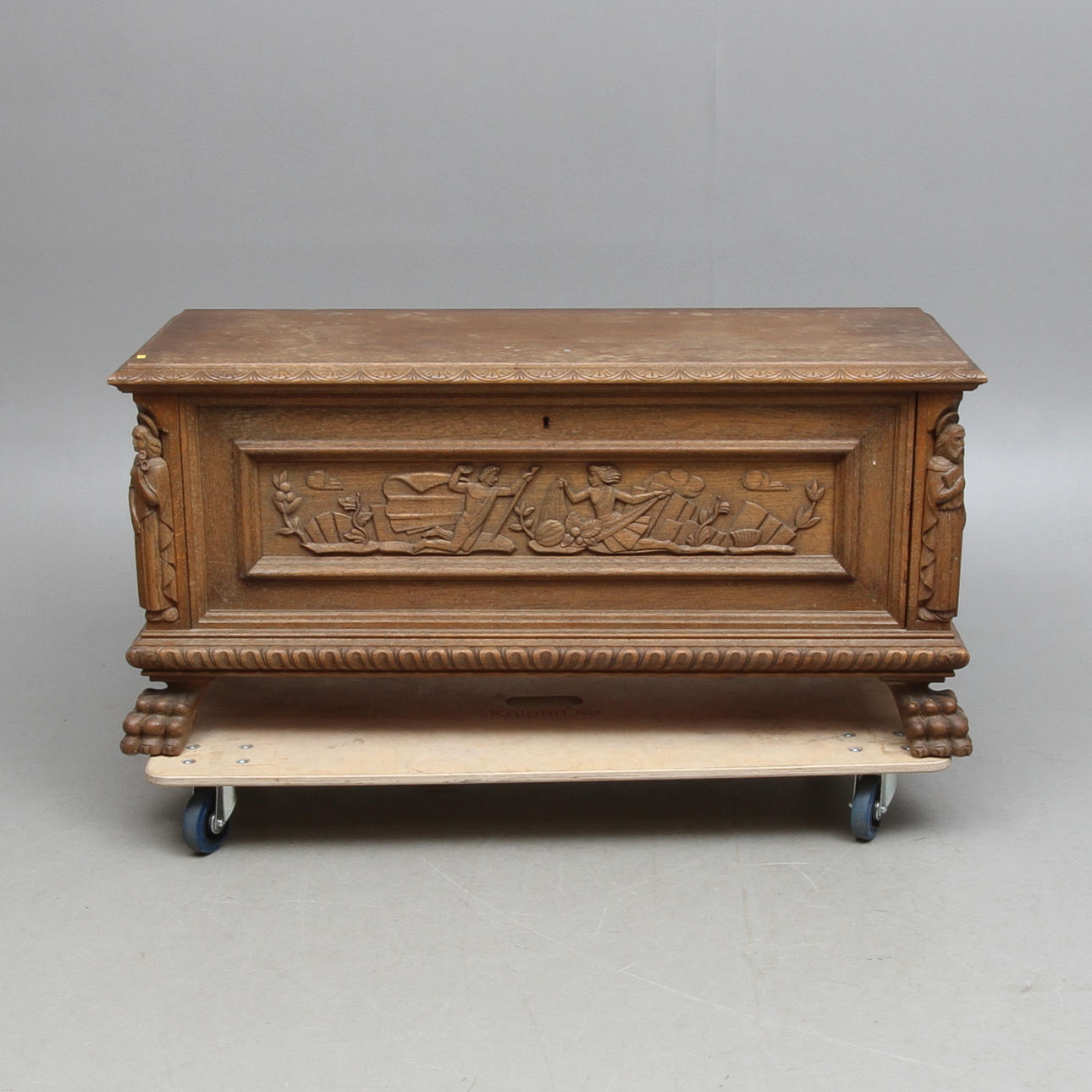 CASSONE, barckokstil, 1900-tal.