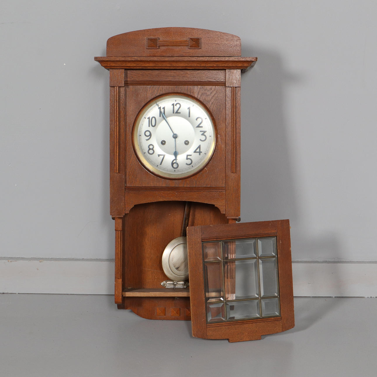 RELOJ DE PARED DE MADERA.