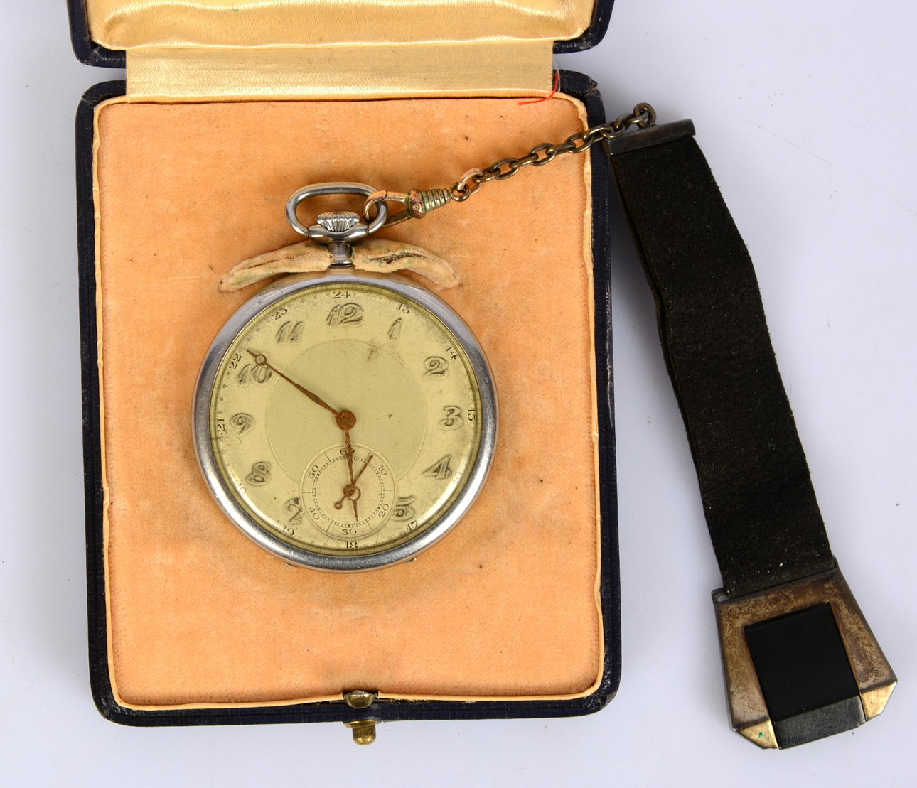 FRACKUR, stål, Buren.