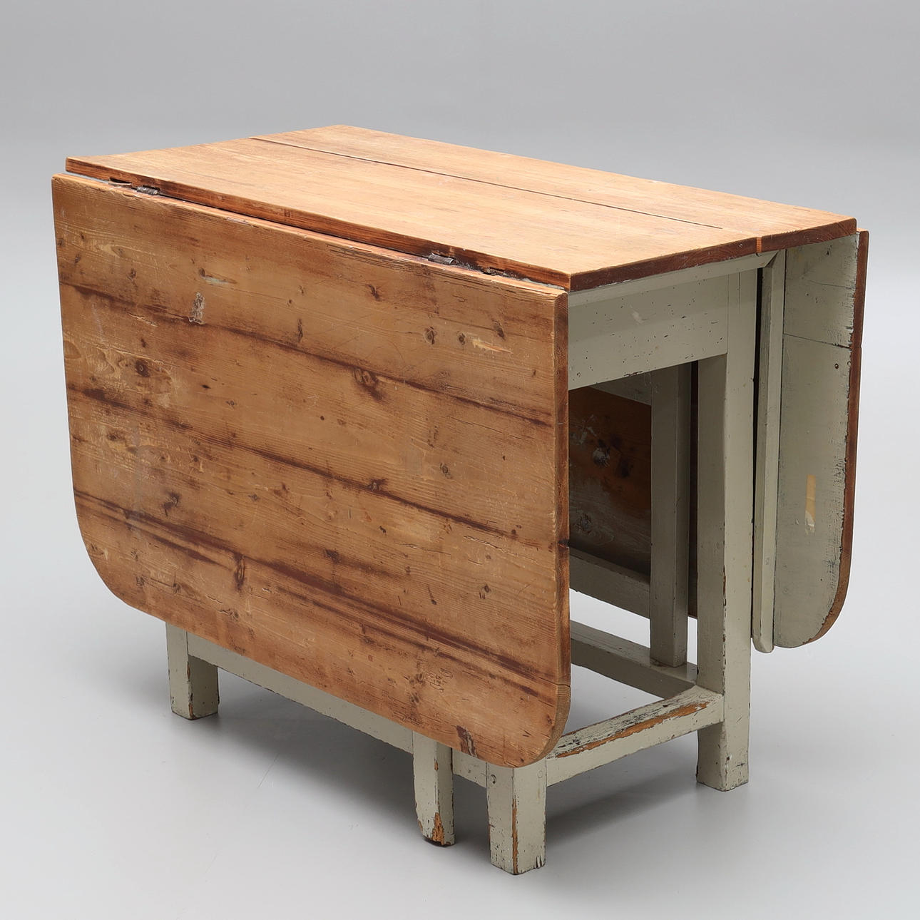 SLAGBORD, trä, 1900-talets första del.