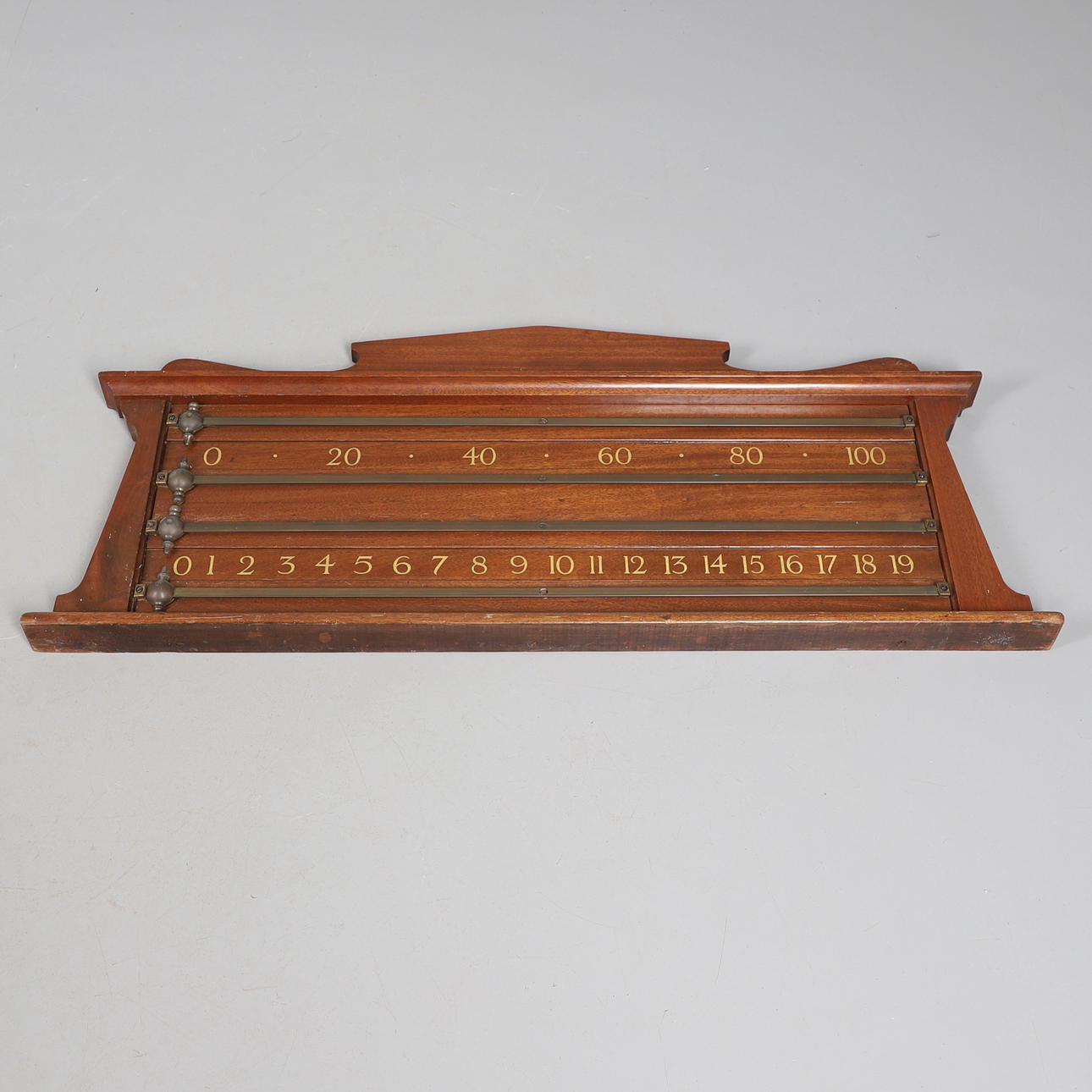 MARCADOR DE BILLAR ANTIGUO.