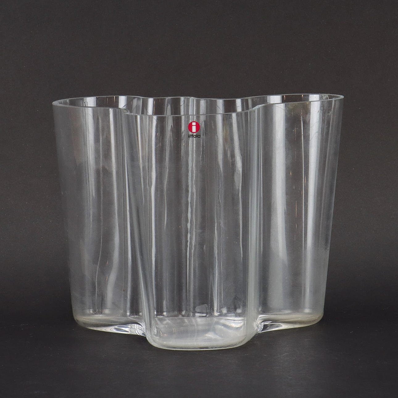 alvar-aalto-tulpanvas-iittala-savoy-glas-vrigt-auctionet
