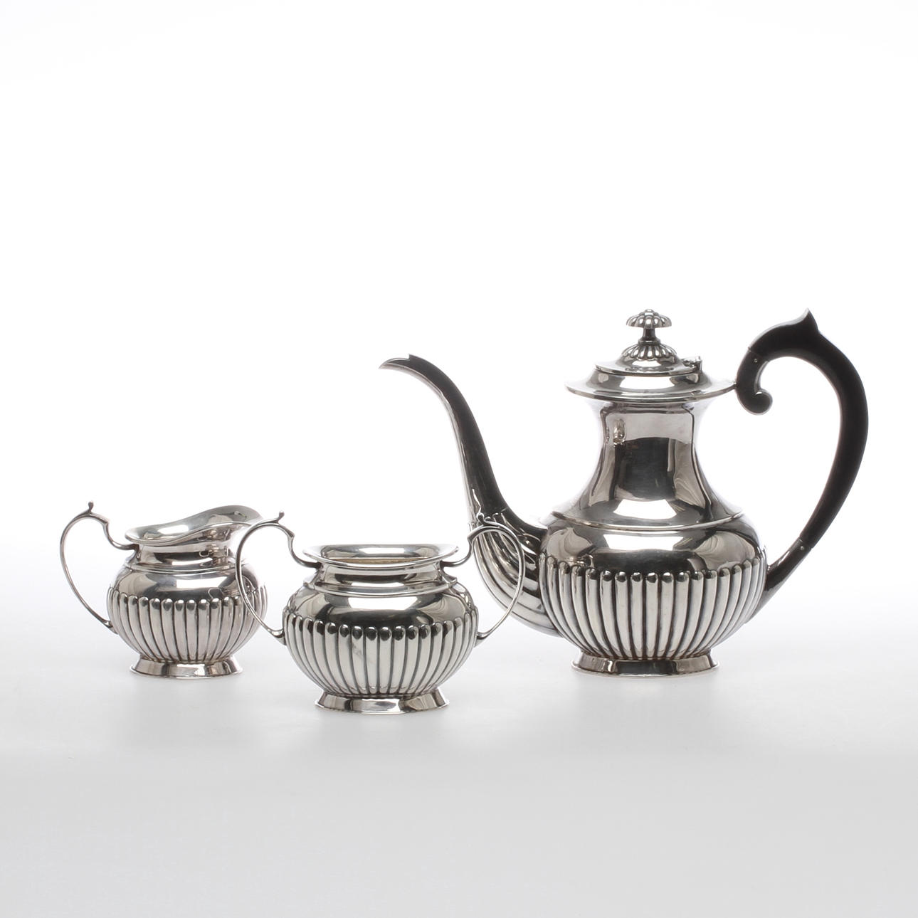 KAFFESERVIS, 3 delar, silver, svenska importstämplar, 1900-tal.